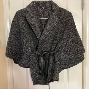 RUE 21 Faux Tweed Belted Waist Length Cape Drape Jacket Size Small Speckled Gray